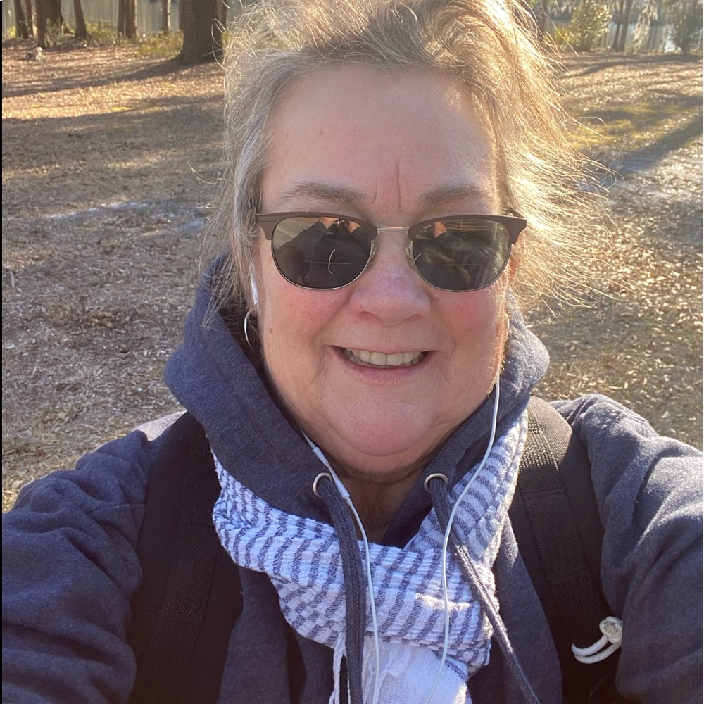 Meet your Posher, Beverly